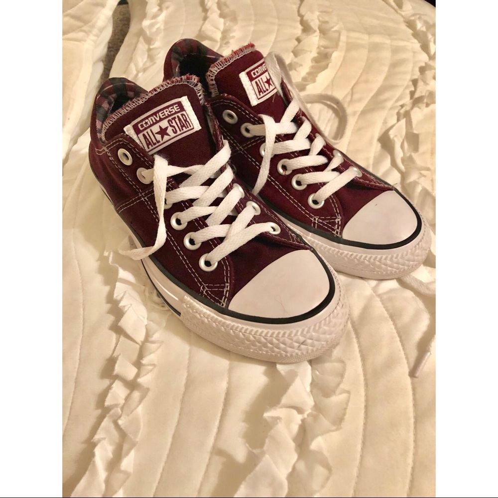 Converse LIKE NEW